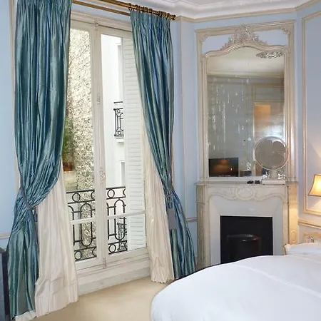 Prestigious 2 Bedroom Near Champs Elysees Apartment Paris