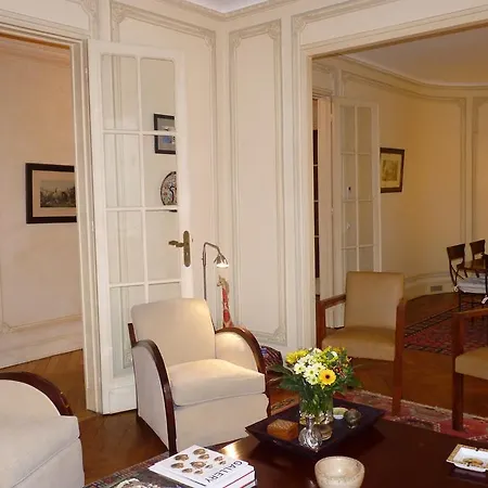 Prestigious 2 Bedroom Near Champs Elysees Apartment