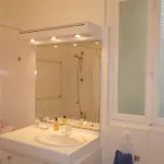 Prestigious 2 Bedroom Near Champs Elysees 아파트 *
