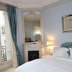 Prestigious 2 Bedroom Near Champs Elysees
