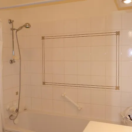 Apartamento Prestigious 2 Bedroom Near Champs Elysées París
